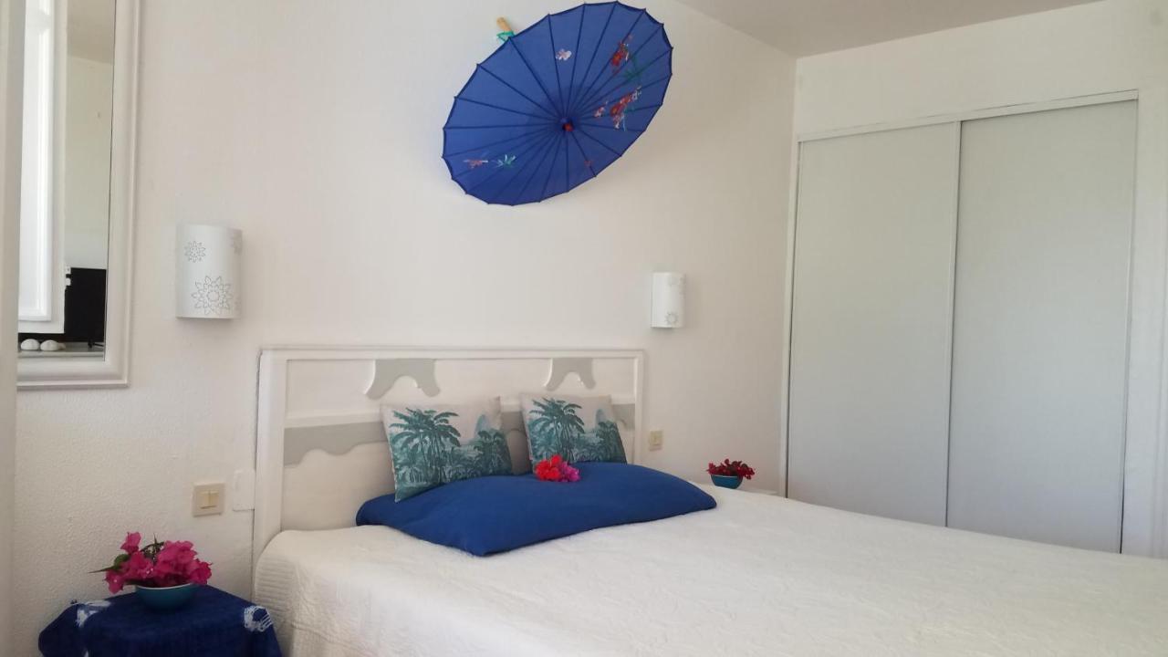 Appartement Rez-De-Chaussee De Villa A 1 Minute De La Plage Saint-Francois  Buitenkant foto