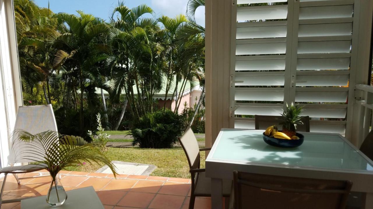 Appartement Rez-De-Chaussee De Villa A 1 Minute De La Plage Saint-Francois  Buitenkant foto
